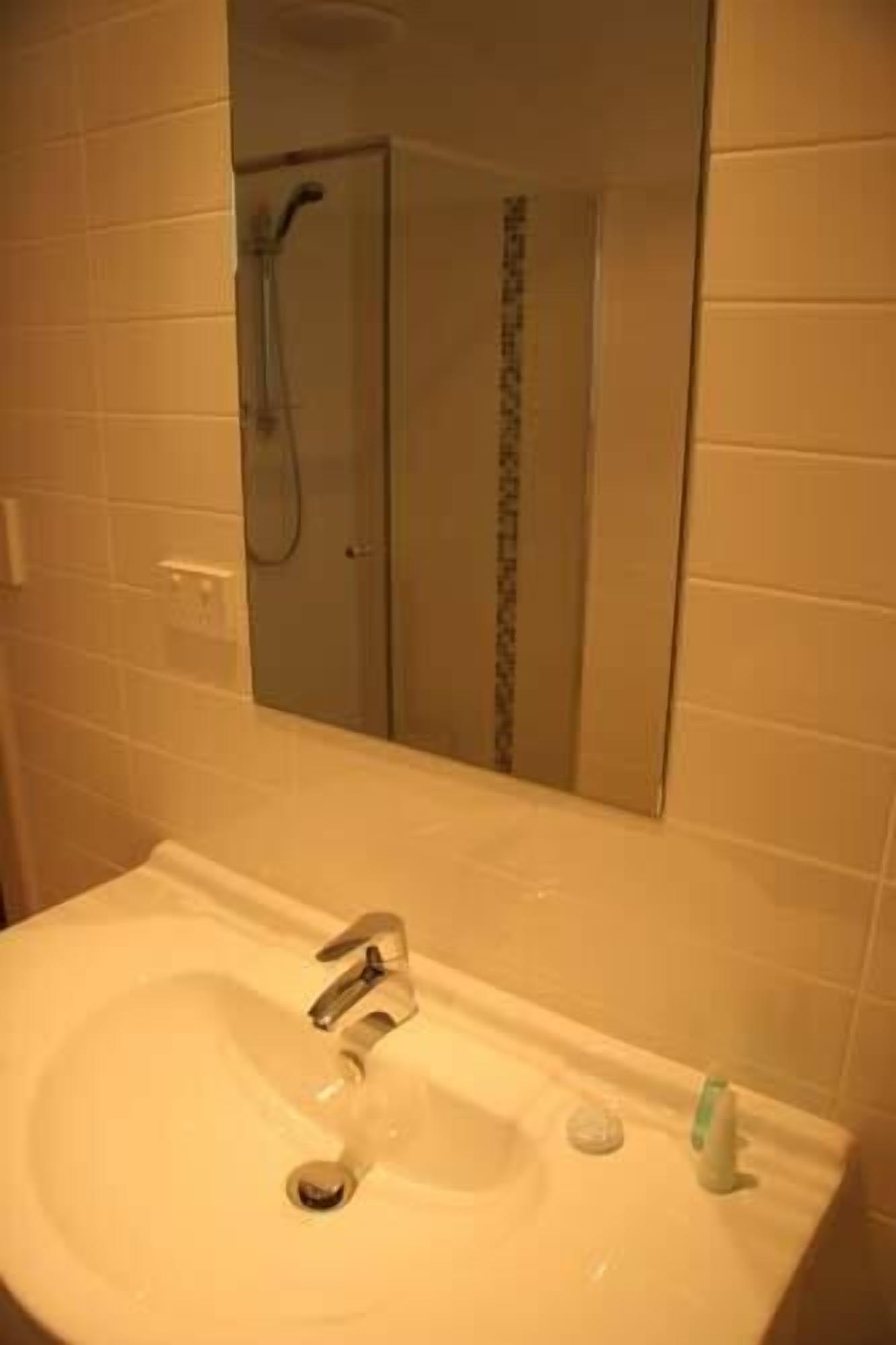 Ethelton Serviced Apartments — image 9