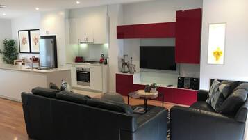 Deluxe Villa, 3 Bedrooms, River View | Living area