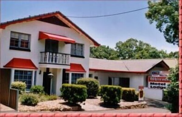 Exterior - Whiteoaks Motel (East Toowoomba)