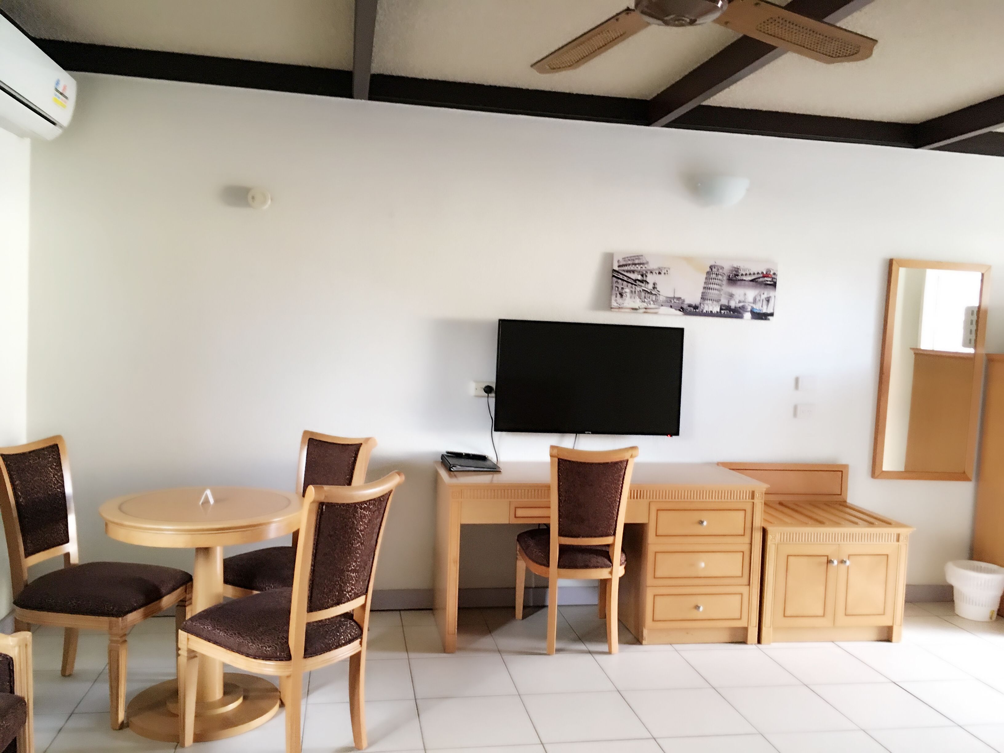 Executive Suite, 1 Bedroom, Non Smoking | Room amenity
