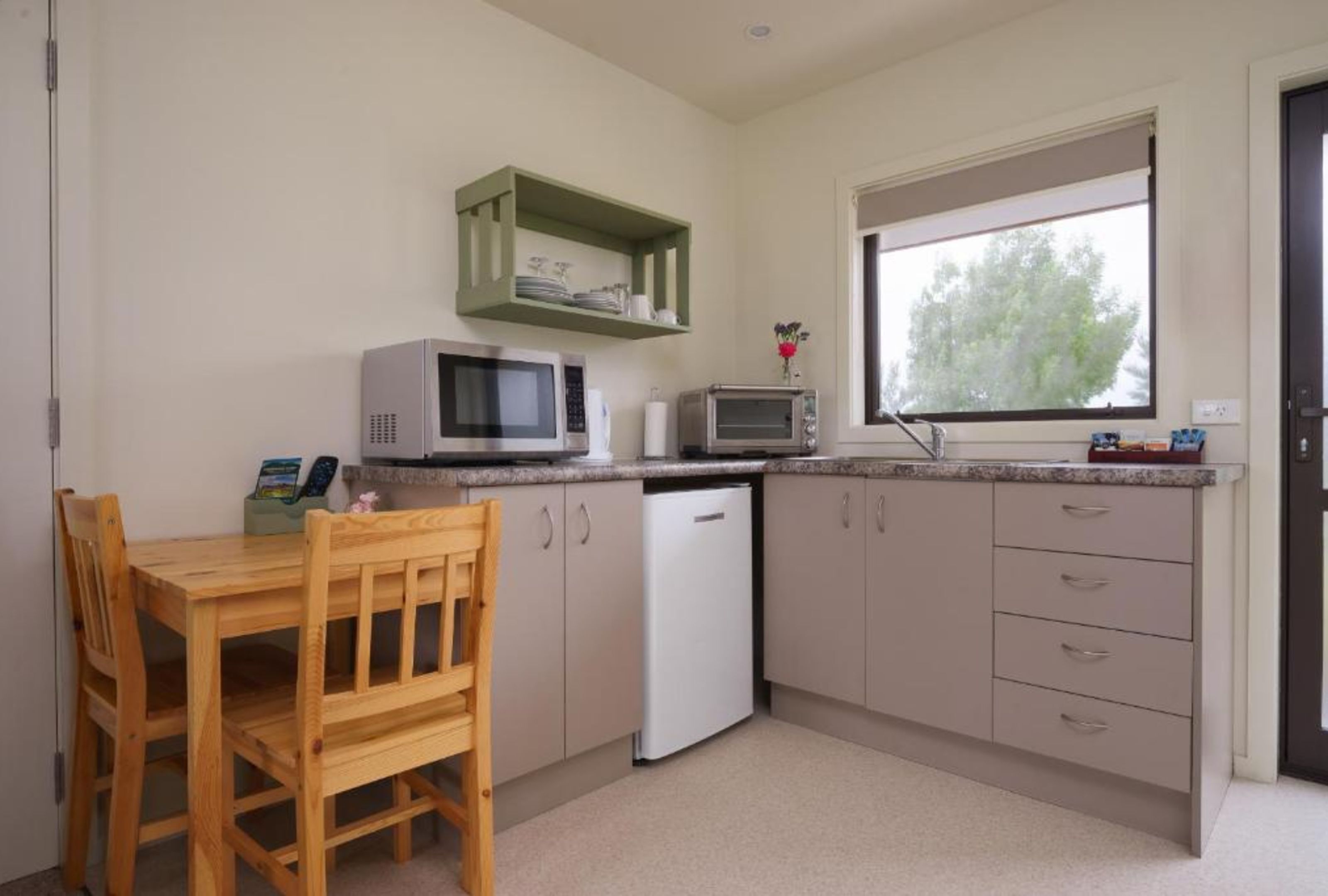 Garden Studio | Private kitchenette