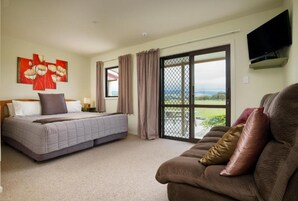 Garden Studio | 高档床上用品、特色装修、特色家居、笔记本电脑工作区