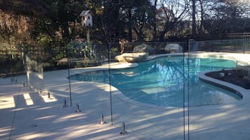 Seasonal outdoor pool, open 6:30 AM to 10:30 PM, sun loungers