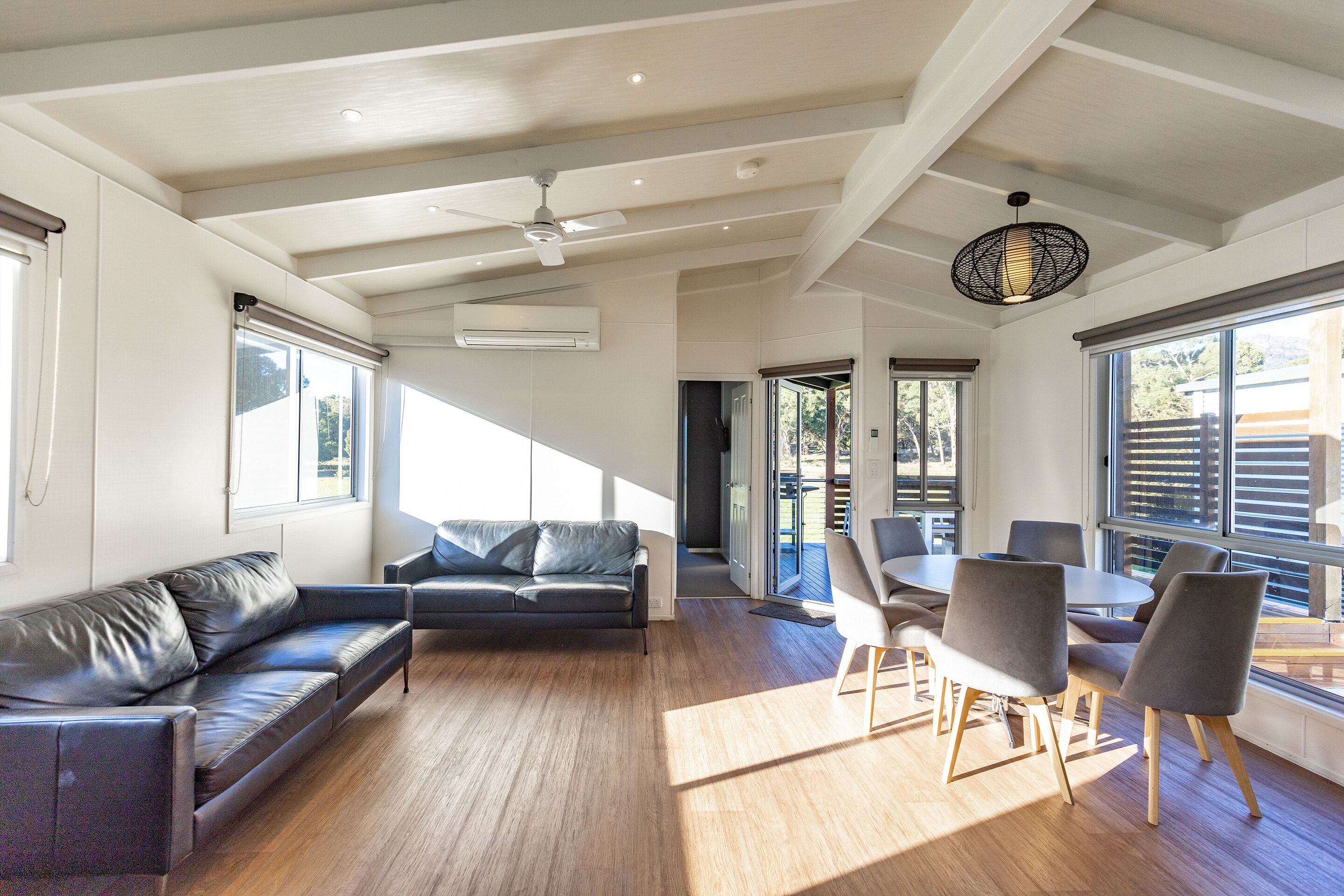 3 Bedroom Executive Villa | Dining room