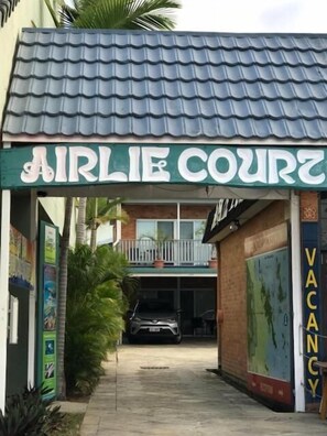 Exterior - Airlie Court Units (Airlie Beach)