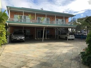 Exterior - Airlie Court Units (Airlie Beach)