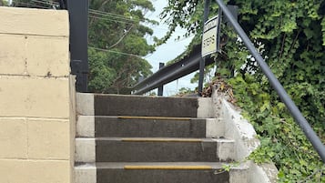 Basic Triple Room | Desk, soundproofing, free WiFi, bed sheets