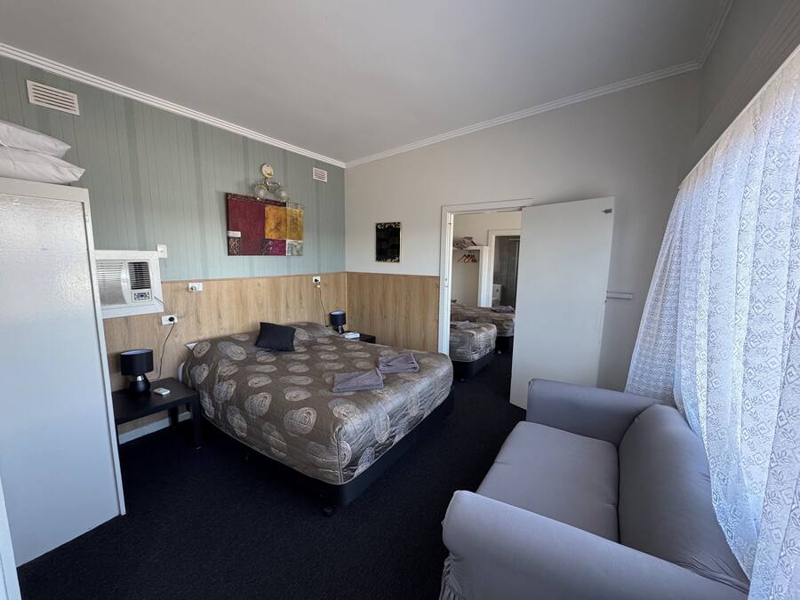 Family Double Room (Interconnected Family Room) | Desk, soundproofing, free WiFi, bed sheets