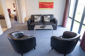 Living area - Asure OAK Estate Motor Lodge (Greytown)