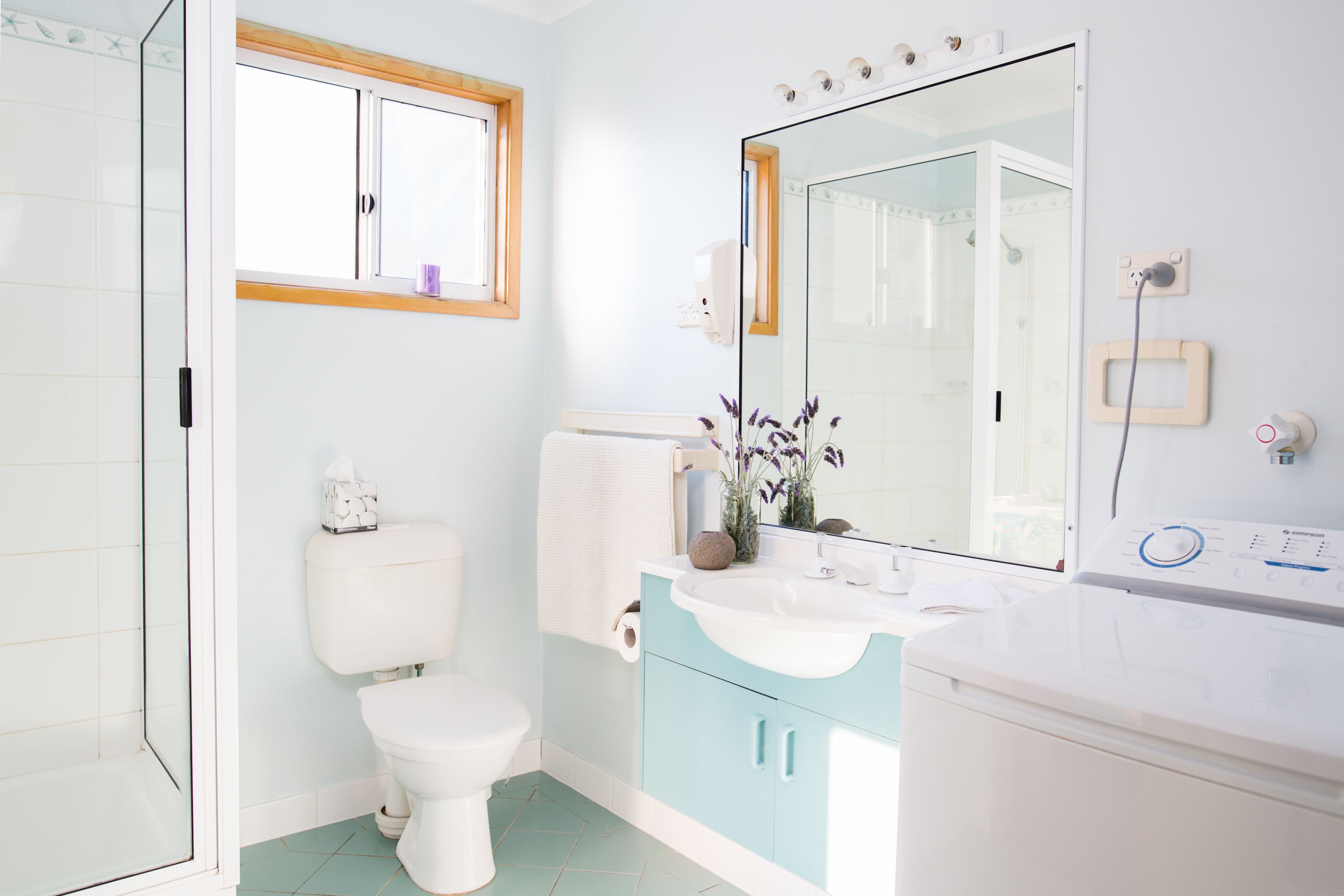 Family Cabin, 2 Bedrooms | Bathroom | Shower, hair dryer, towels