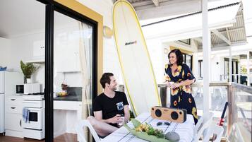 Spa Cabin, 2 Bedrooms | Iron/ironing board, free WiFi