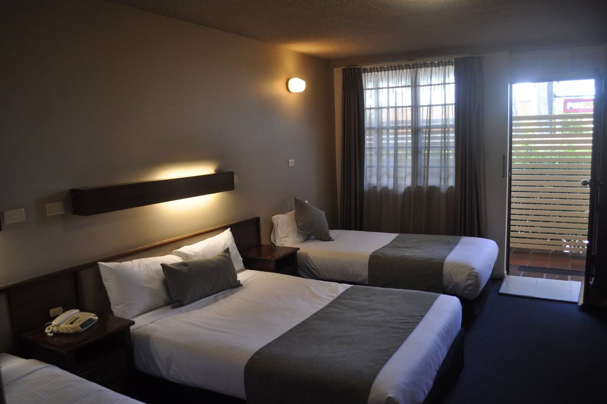 Kamar Standar, Bebas Asap Rokok (Standard Twin Room) | Seprai premium, selimut bulu angsa, dan bantalan ekstra lembut