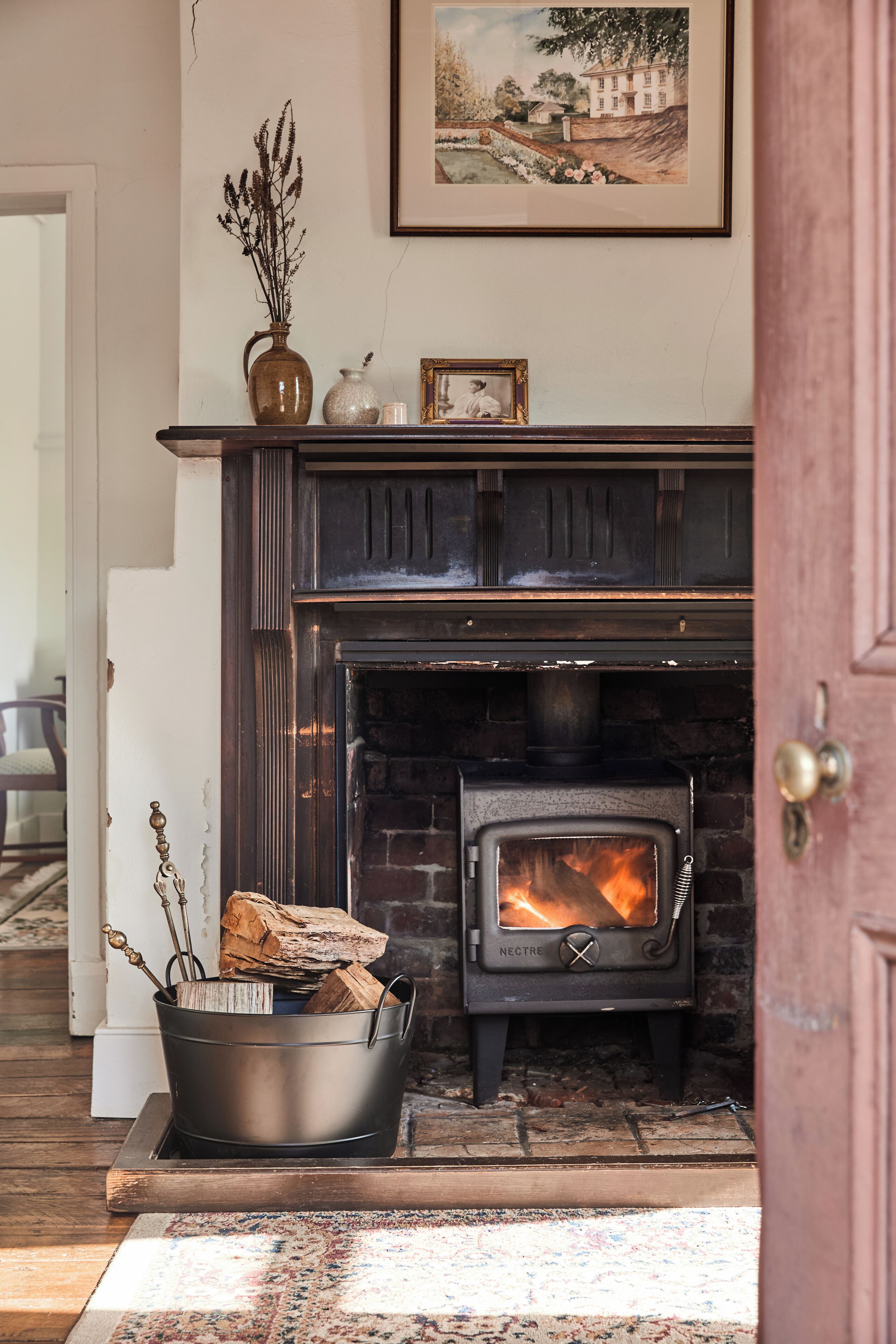 標準平房, 1 間臥室, 非吸煙房, 廚房 ("Gardeners") | 起居區 | 電視、壁爐