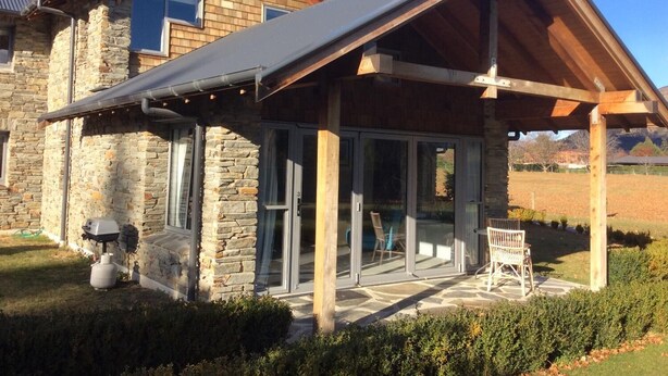 Unclassified image, 1 of 44, button - Golf Course Road Chalets (Wanaka)