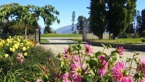 Unclassified image, 5 of 44, button - Golf Course Road Chalets (Wanaka)