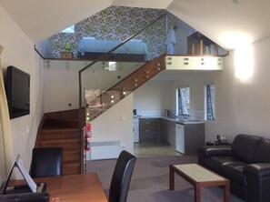 Living room - Golf Course Road Chalets (Wanaka)