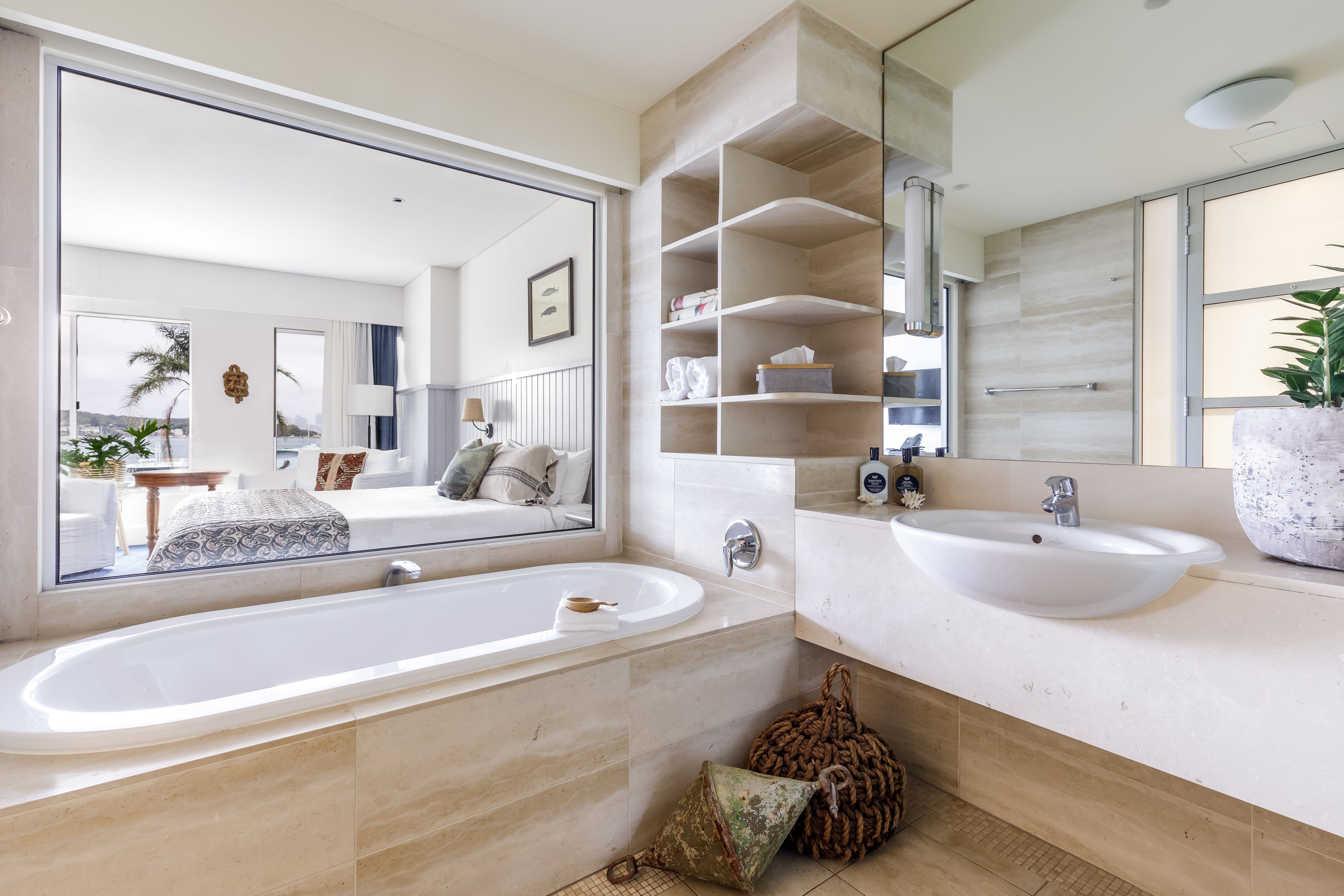 standard room, harbour view | bathroom | towels