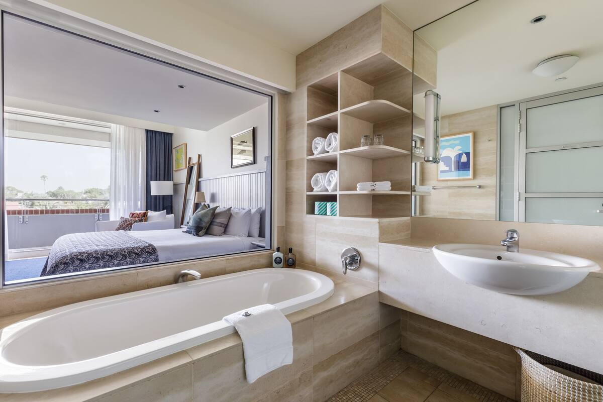 watsons loft | bathroom | towels