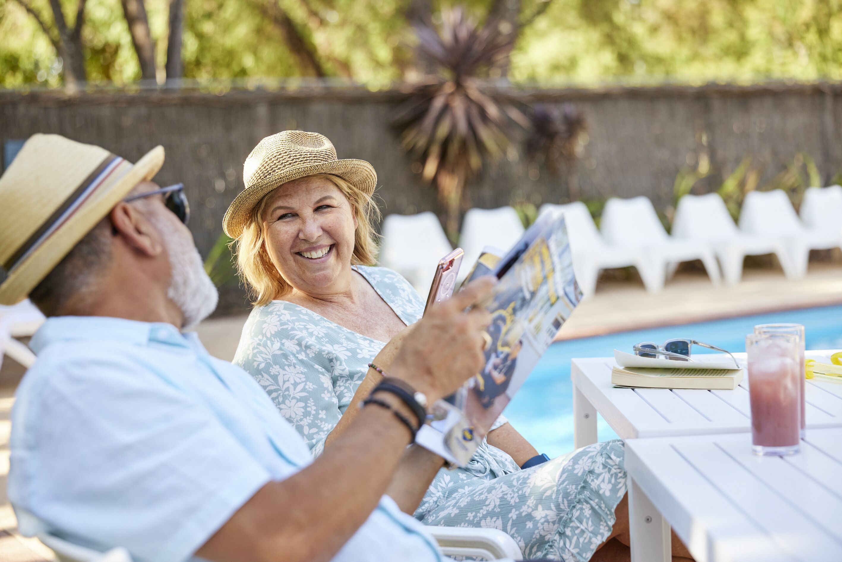 2 piscines extérieures
