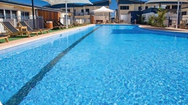 Outdoor pool - Broadwater Mariner Resort (Beresford)