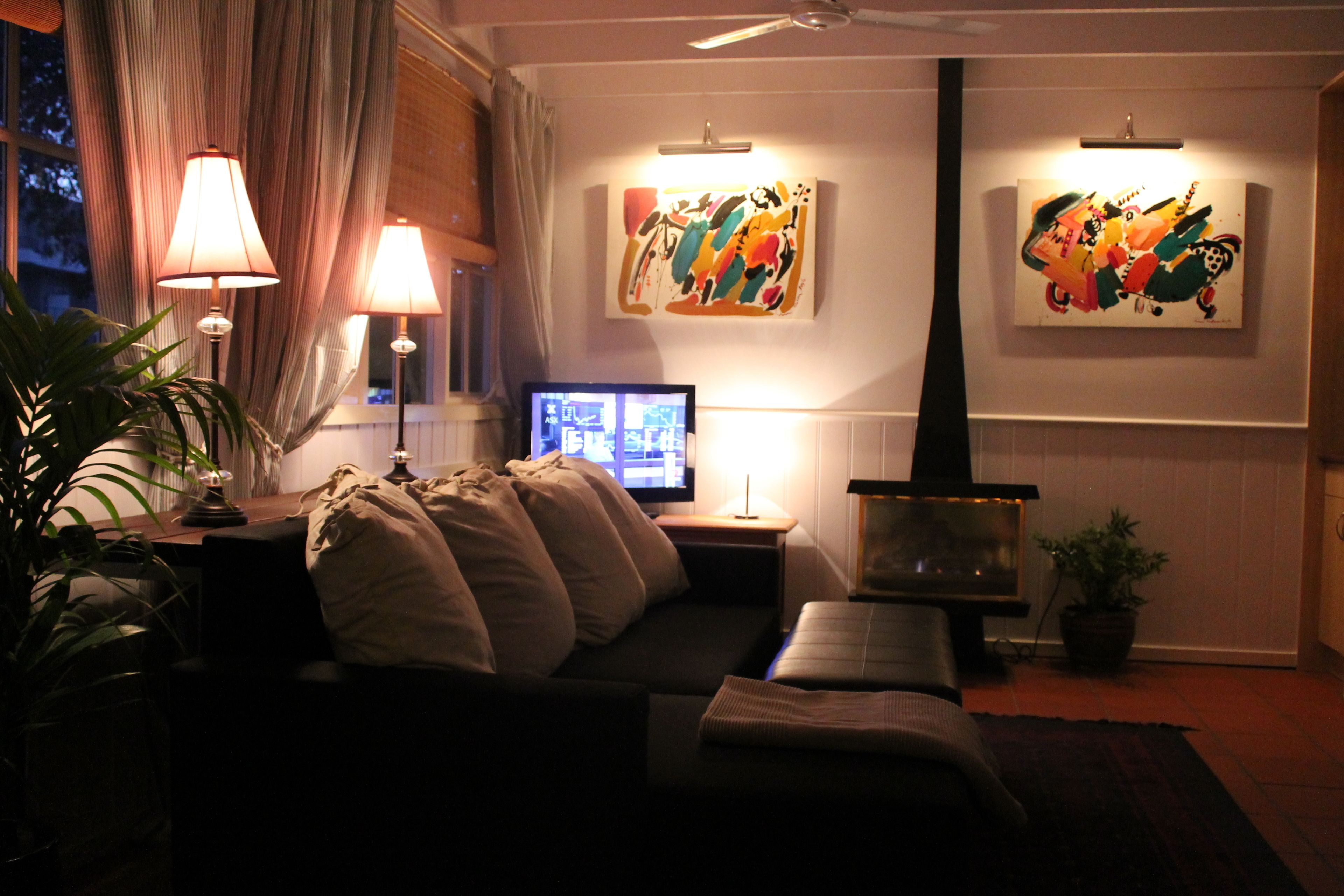 erehwon spa suite | living area | flat-screen tv