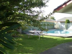 Outdoor pool - Takanini Park Motor Lodge (Takanini)