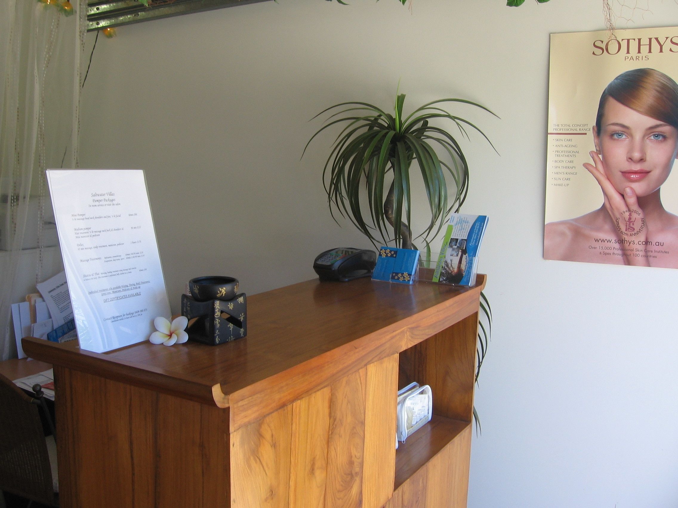 couples treatment room(s), body treatments, aromatherapy