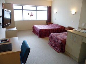 Soundproofing, free wired internet, wheelchair access - The Essex Arms (Huntly)