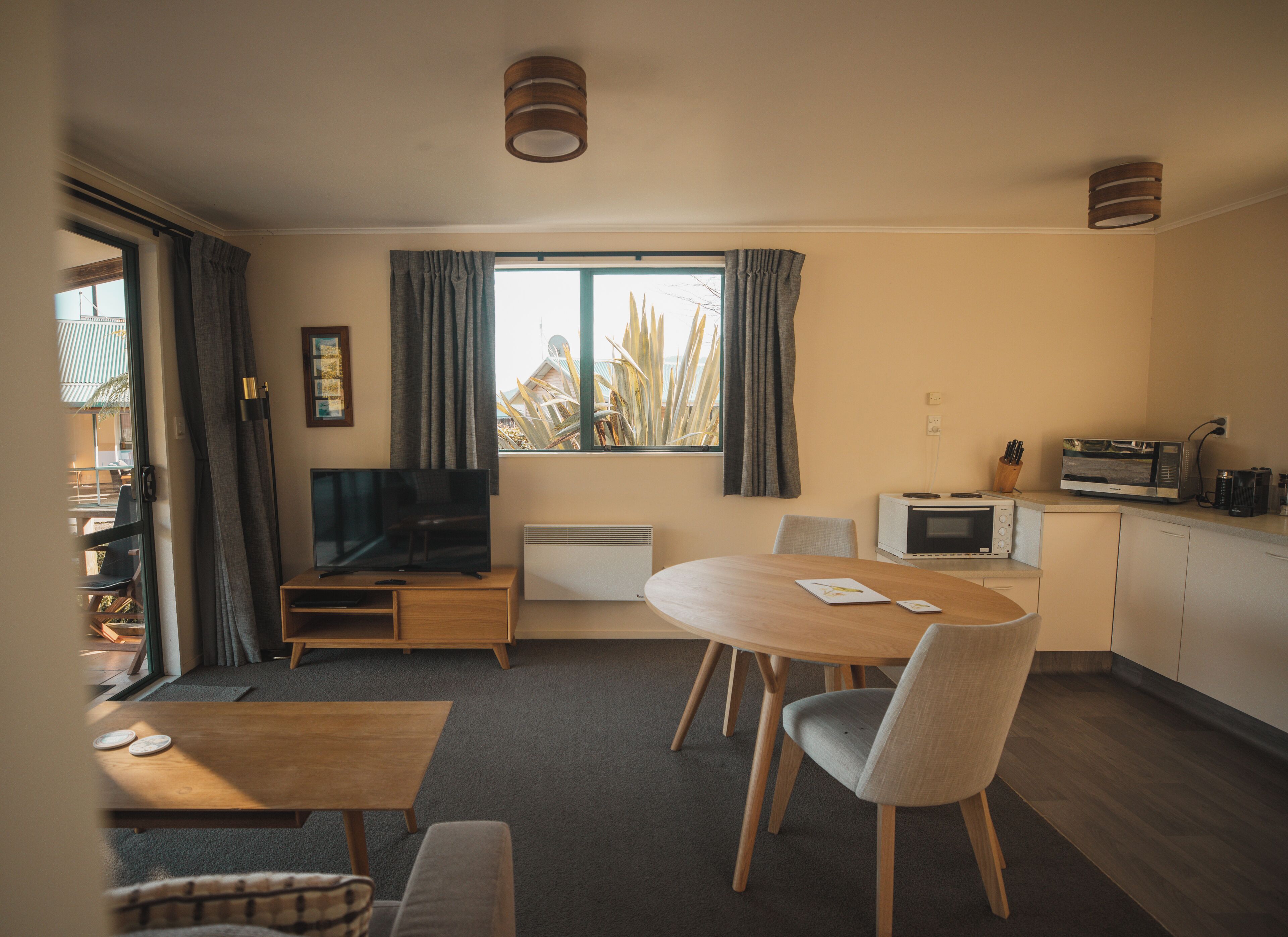 Superior Apartment, 1 Bedroom, Non Smoking, Kitchen (unit) | Living area