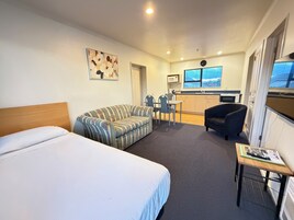Comfort-rum - 1 sovrum - icke-rökare - pentry (Luxury Family) | 1 sovrum, strykjärn/strykbräda, gratis wi-fi och sängkläder