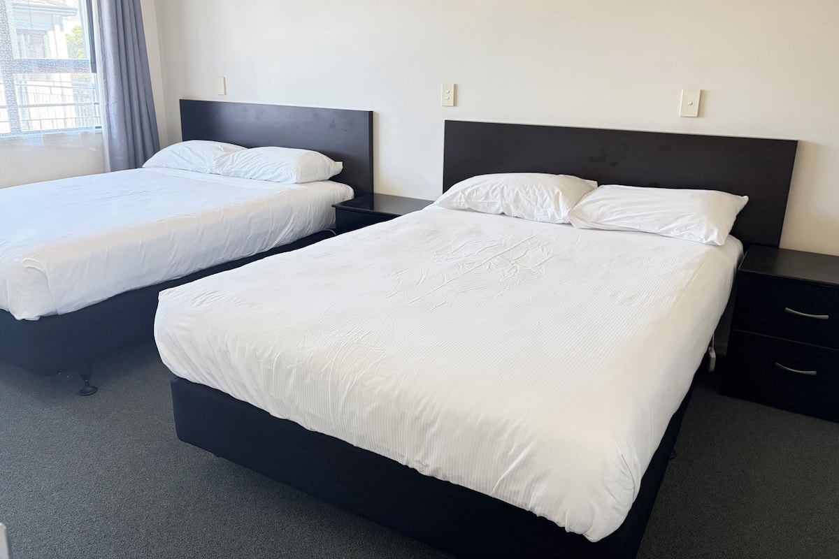 Family Room | 1 bedroom, iron/ironing board, free WiFi, bed sheets