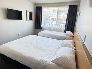 1 bedroom, iron/ironing board, free WiFi, bed sheets - Abode Motel (Palmerston North)