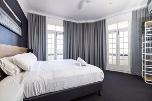 King Room | Bed sheets