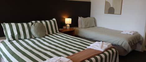 Standard-huone, tupakointi kielletty (Unit) | Silitysrauta/-lauta, ilmainen Wi-Fi