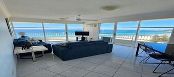 19th Avenue On The Beach
