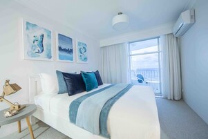 2 habitaciones, decoración personalizada y muebles diferentes