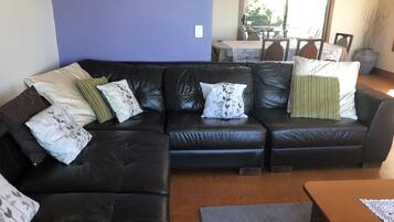 Standard Suite, Multiple Bedrooms, Non Smoking, Kitchen (Retreat Getaway) | Living area | TV, DVD player