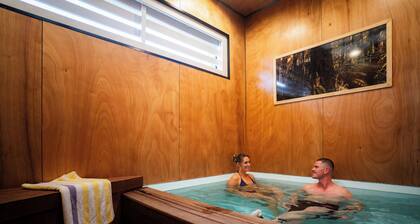 Aura Accommodation