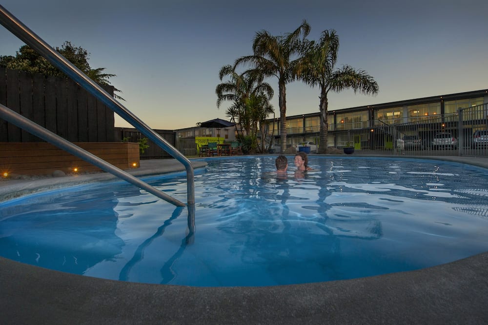 Aura Accommodation