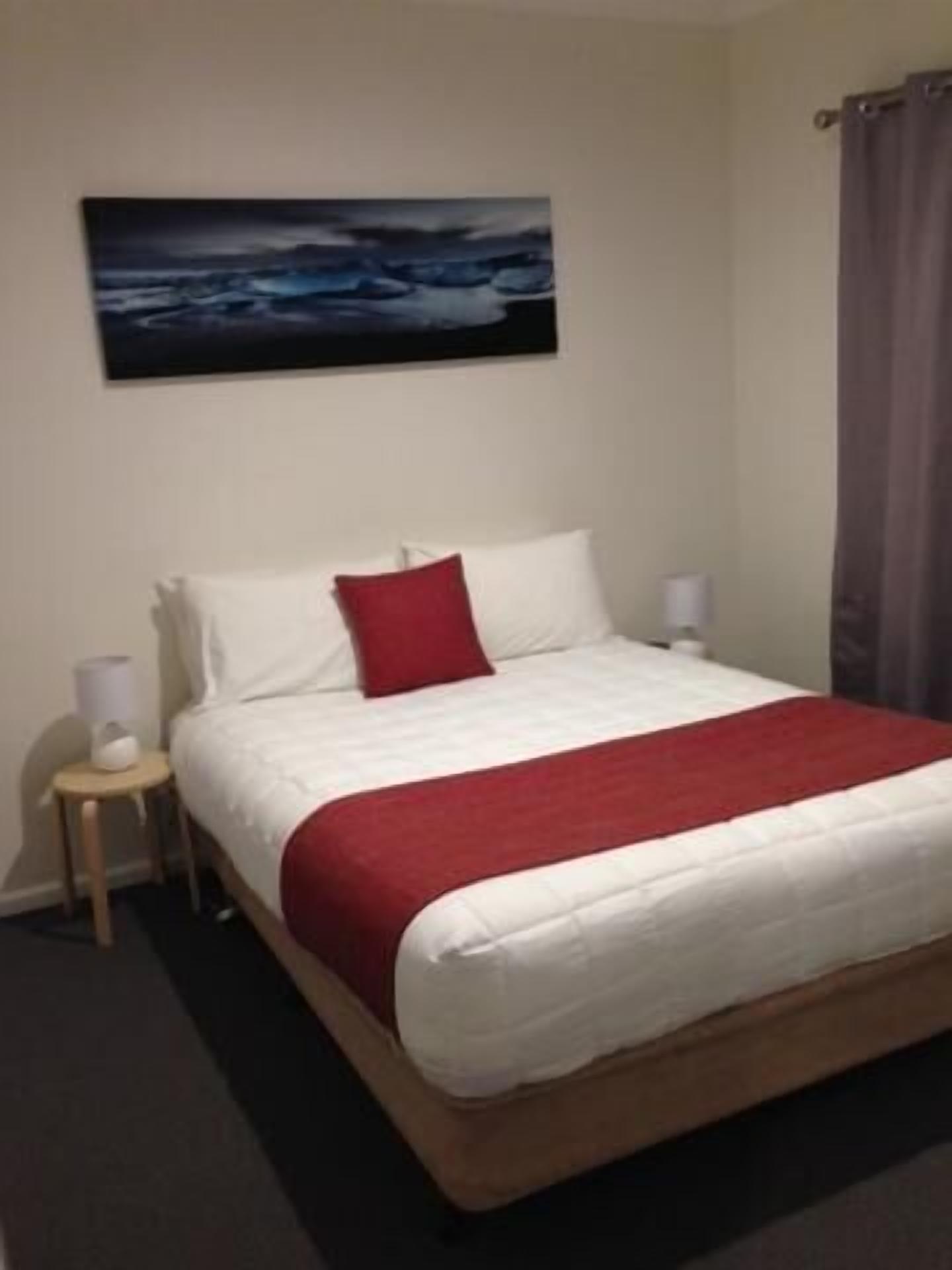 Minibar, blackout curtains, free WiFi, bed sheets