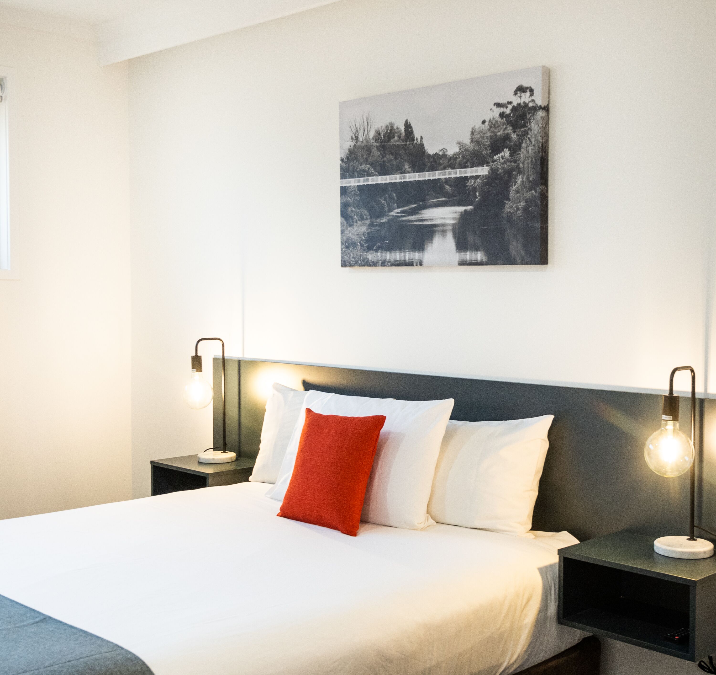 スイート キッチン (Queen No Pets) | 客室ごとに異なる装飾、客室ごとに異なるインテリア、デスク、アイロン / アイロン台