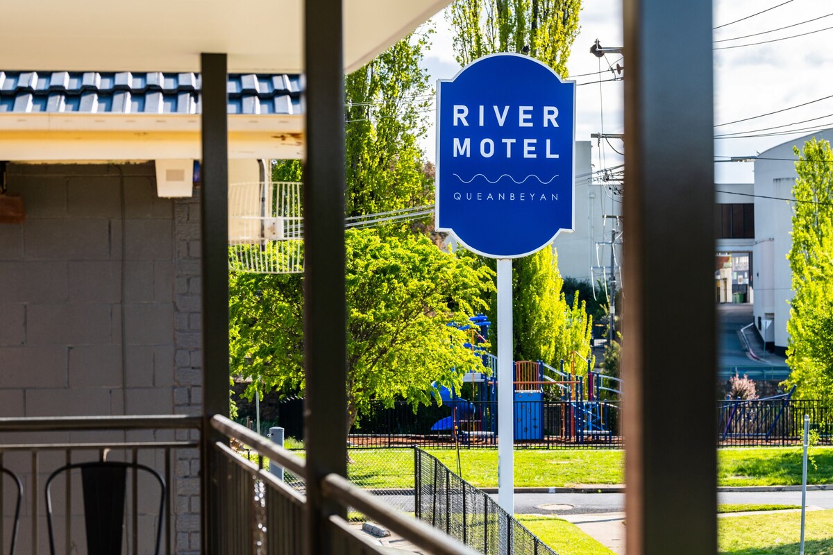 River Motel