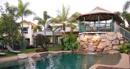 Tinaroo Lake Resort
