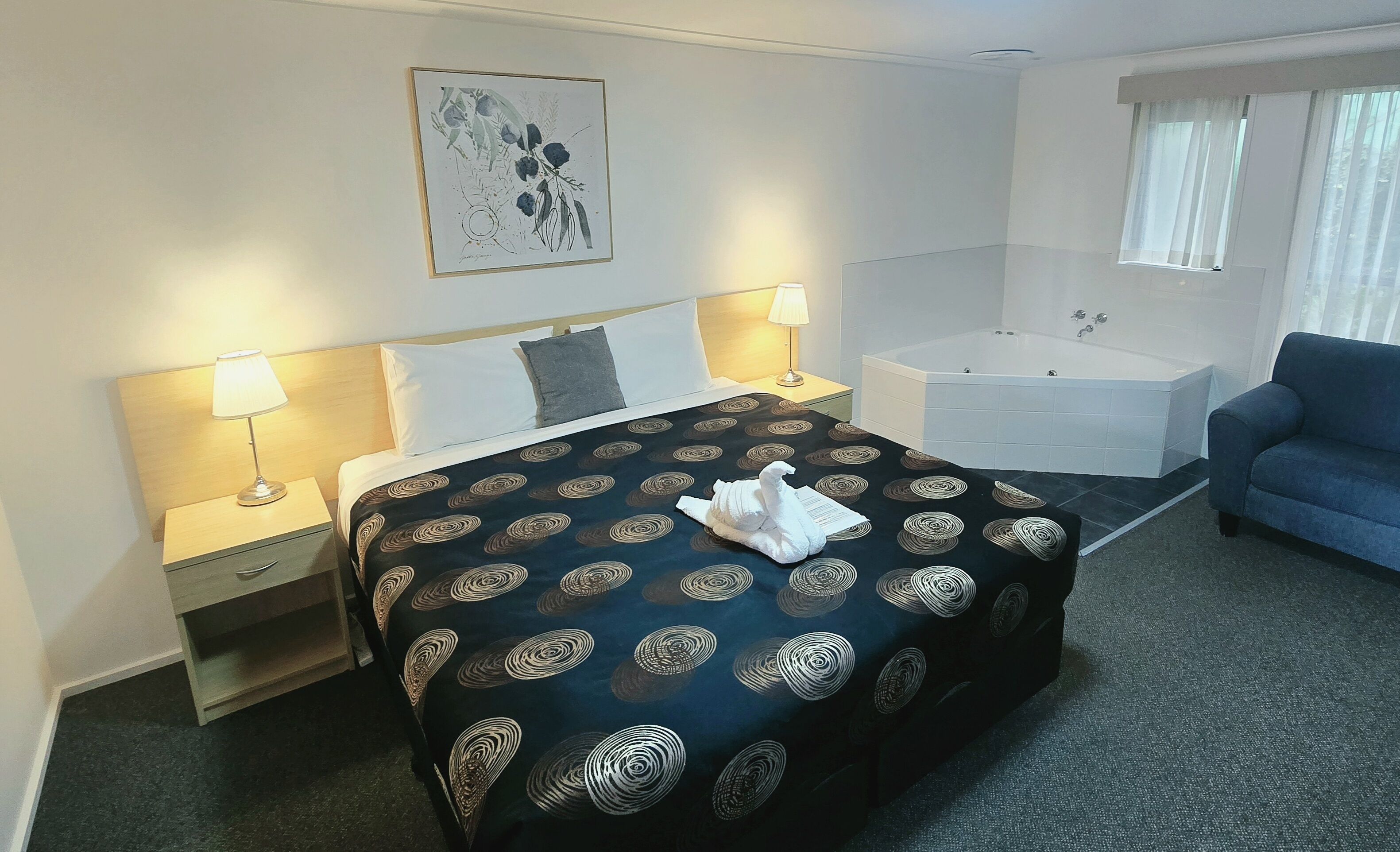 Habitación Deluxe, para no fumadores, hidromasaje (Deluxe King Spa) | Escritorio y espacio para trabajar con laptop 