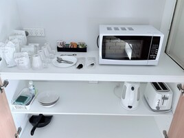 Family Studio | Individually decorated, individually furnished, desk, laptop workspace