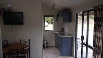 Standard Studio, Non Smoking, Kitchenette (Self Contained Unit) | Private kitchenette