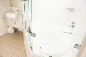 Spa - Capella Coach Inn (Capella)