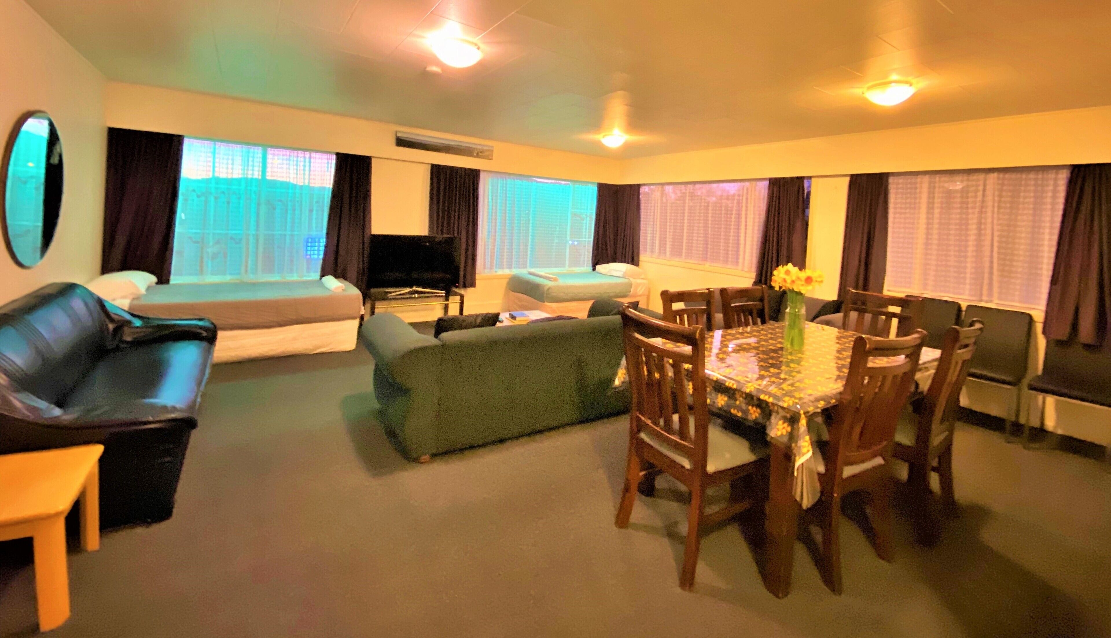 アパートメント 3 ベッドルーム (With Aircond) | リビング エリア