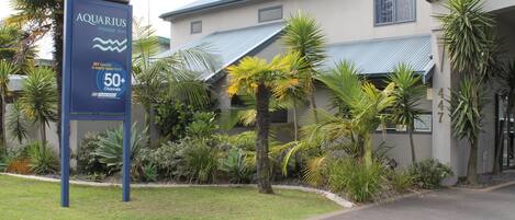 Bagian depan properti