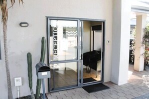 Reception - Aquarius Motor Inn (Tauranga)